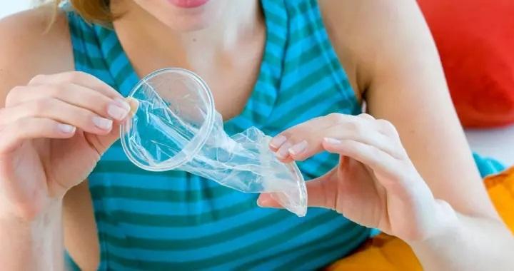 niño con juguetes sustentables